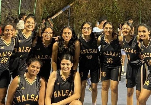 Basketball — Women