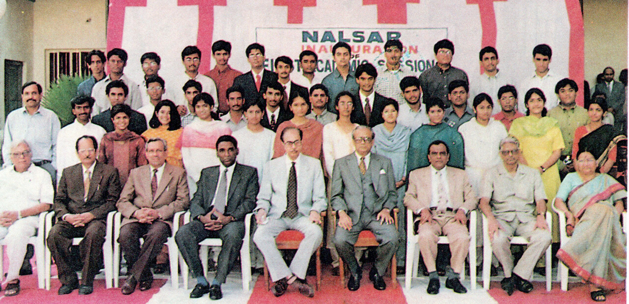 The First batch of students (1998-99) along with the then Hon'ble Chief Justice of A.P., Hon'ble Justices of the A.P. High Court, Director, Registrar and Faculty Members.